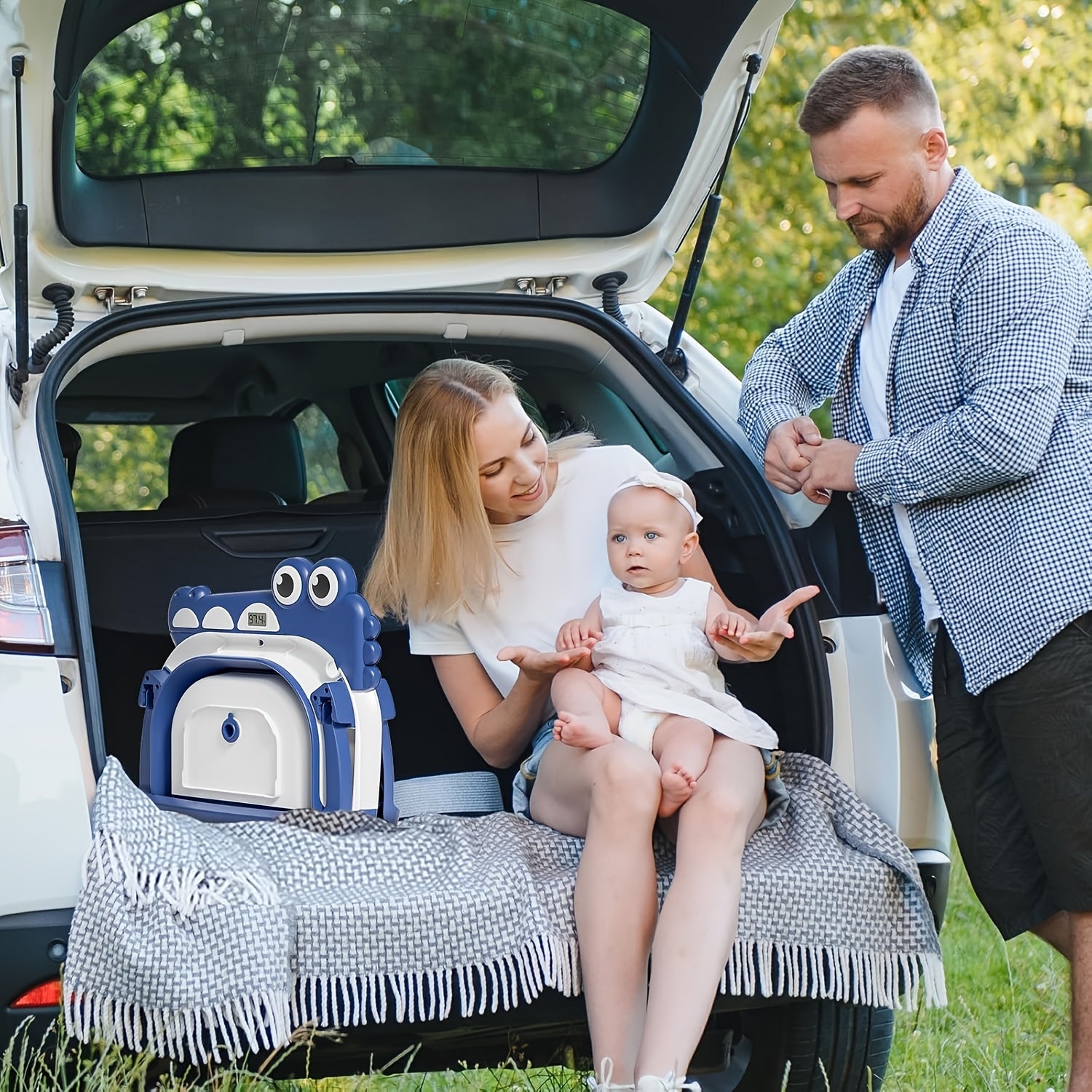 Collapsible Baby Bathtub with Real-Time Temperature Monitor & Floating Cushion