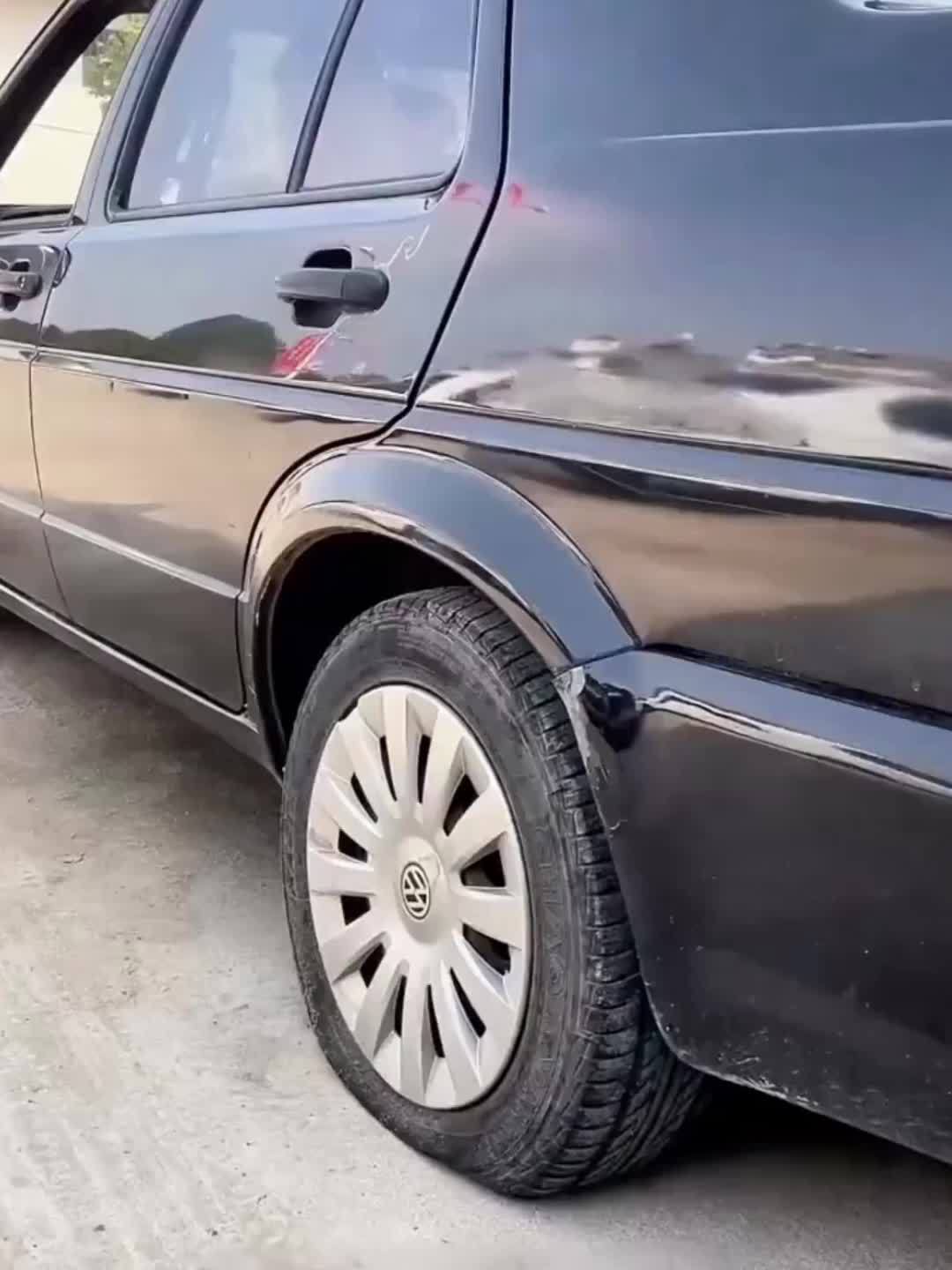 Portable Tire Inflator Air Compressor - 3000mAh Cordless Air Pump with Digital Tire Pressure Gauge, LCD Display, Suitable for Cars/Motorcycles/E-Bikes/Balls,  Compact Design